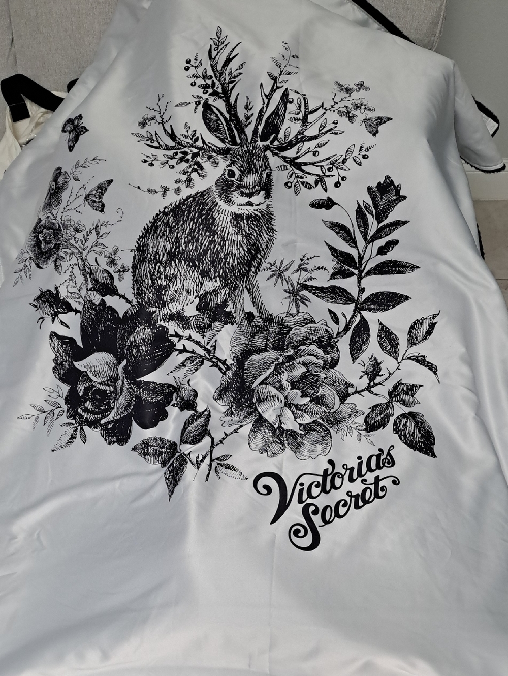 Victoria's Secret Throw White with Black Botanical Bunny Print